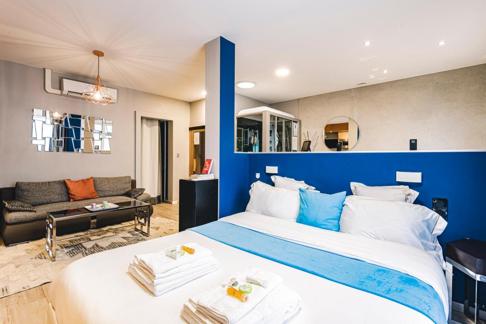 Mv Suite & Spa Ρενς Εξωτερικό φωτογραφία