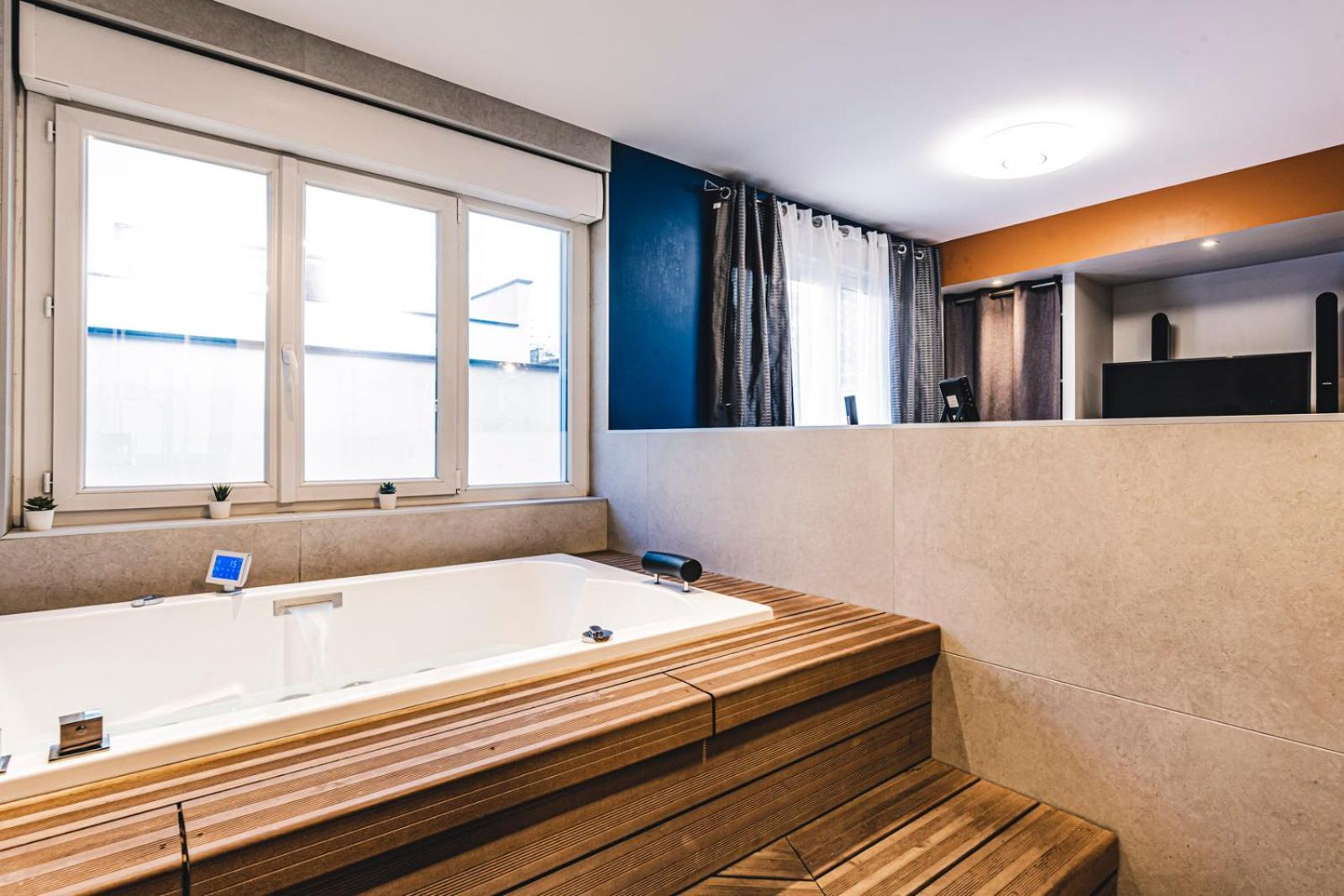 Mv Suite & Spa Ρενς Εξωτερικό φωτογραφία