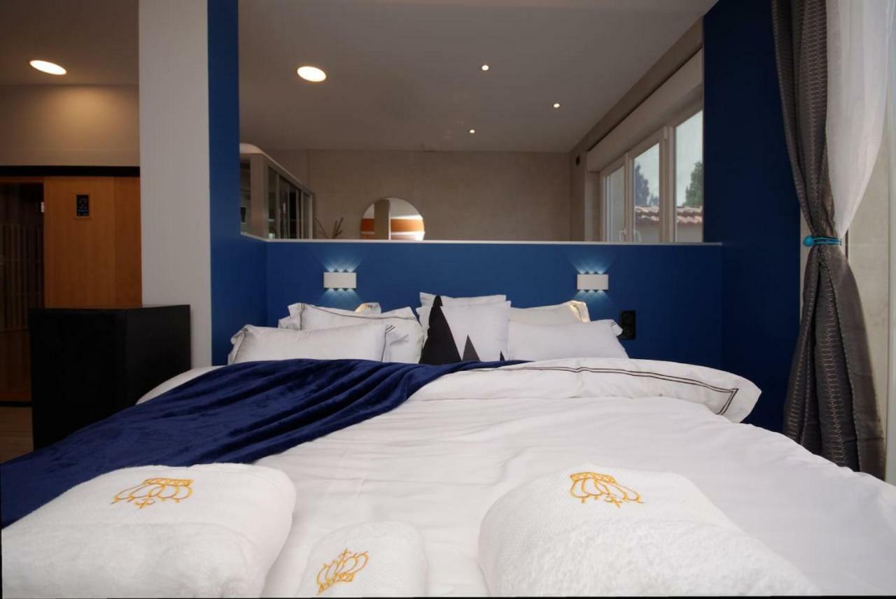Mv Suite & Spa Ρενς Εξωτερικό φωτογραφία