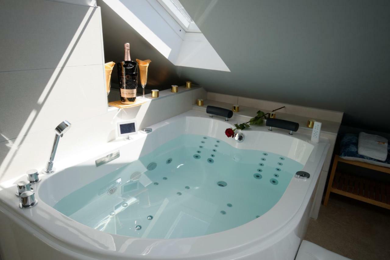 Mv Suite & Spa Ρενς Εξωτερικό φωτογραφία